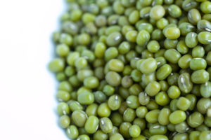 Acupuncture & foods such as mung beans can help diabetes.