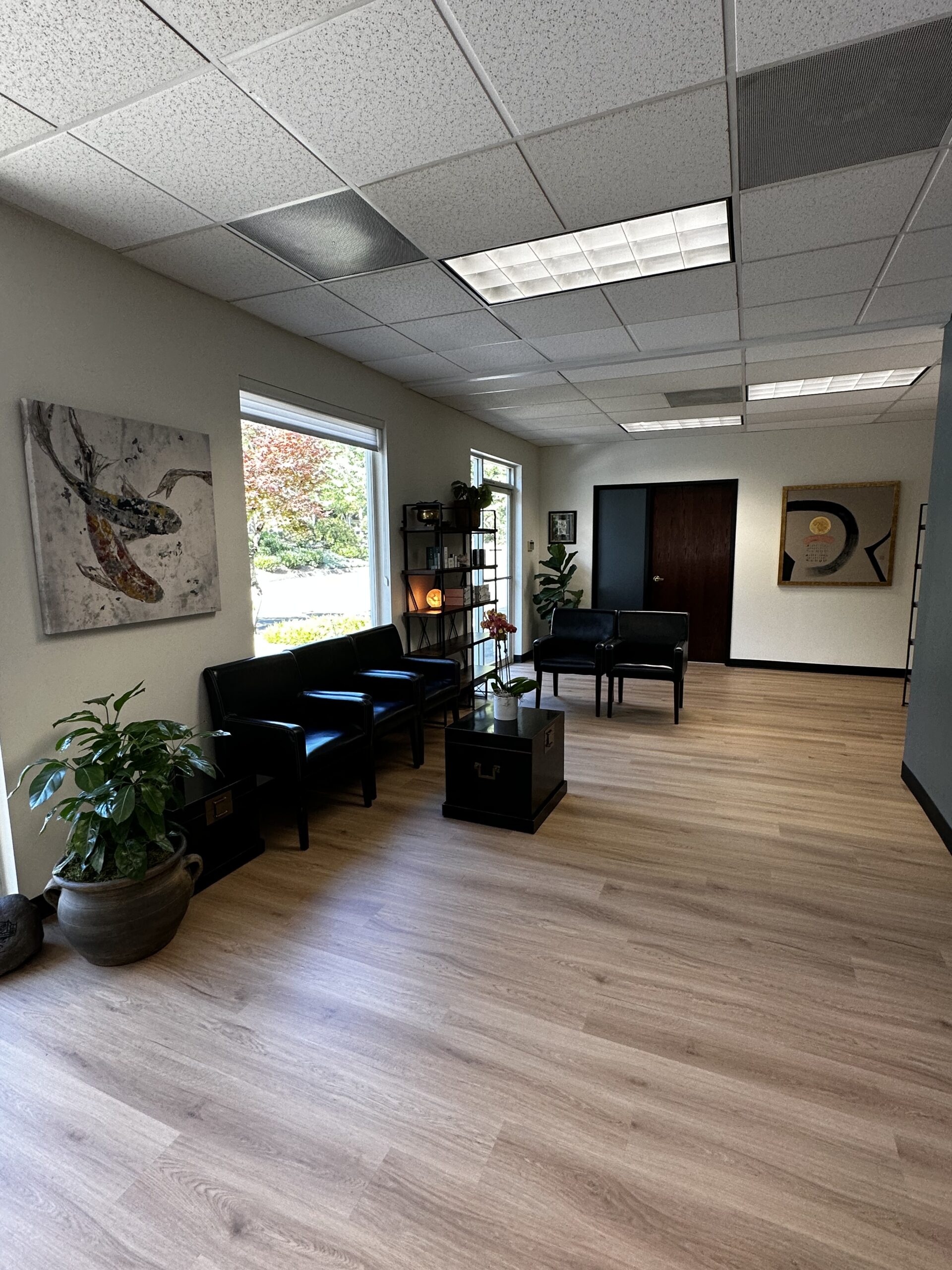 Our new waiting room in our Tigard Acupuncture location.