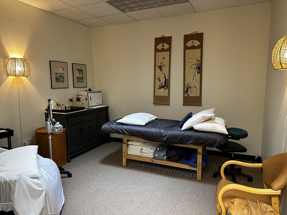 Treatment table at Meridian Acupuncture and Wellness in Tigard, Oregon